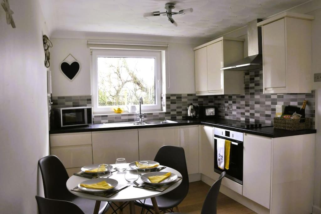 Ocean Breeze, Gower Holiday Village. Allows Dogs Swansea Eksteriør bilde